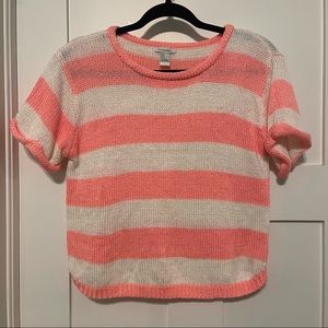 Forever 21 size small white and neon pink loose knit short sleeve shirt!